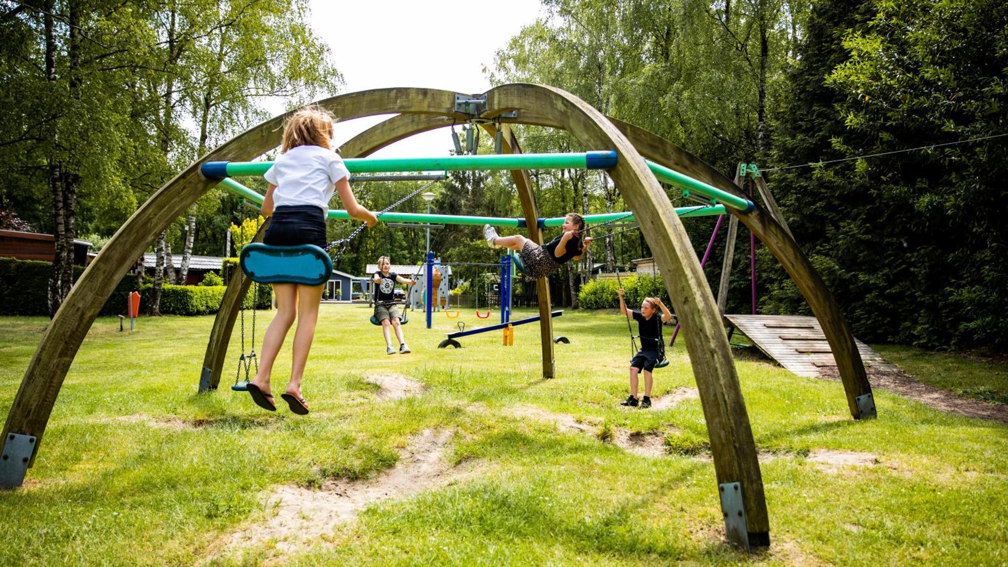 Vakantiepark De Ossenberg Overberg Екстериор снимка